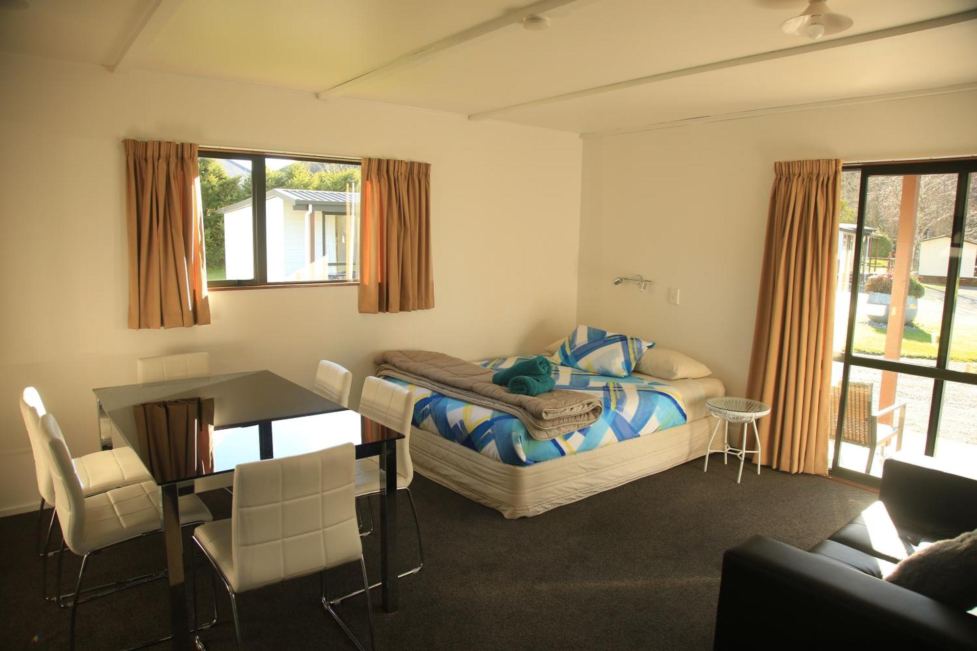 Parklands Marina Holiday Park Піктон Екстер'єр фото